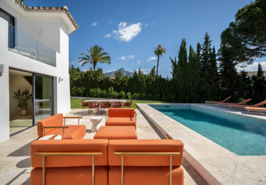 Villa Madrisa is a stunning Mediterranean villa located in the heart of Nueva Andalucía.