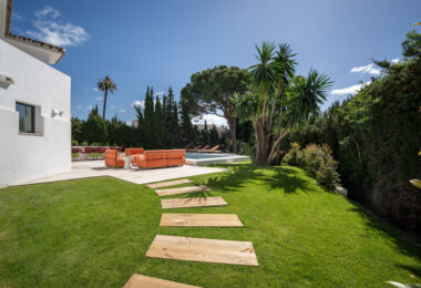 Villa Madrisa is a stunning Mediterranean villa located in the heart of Nueva Andalucía.