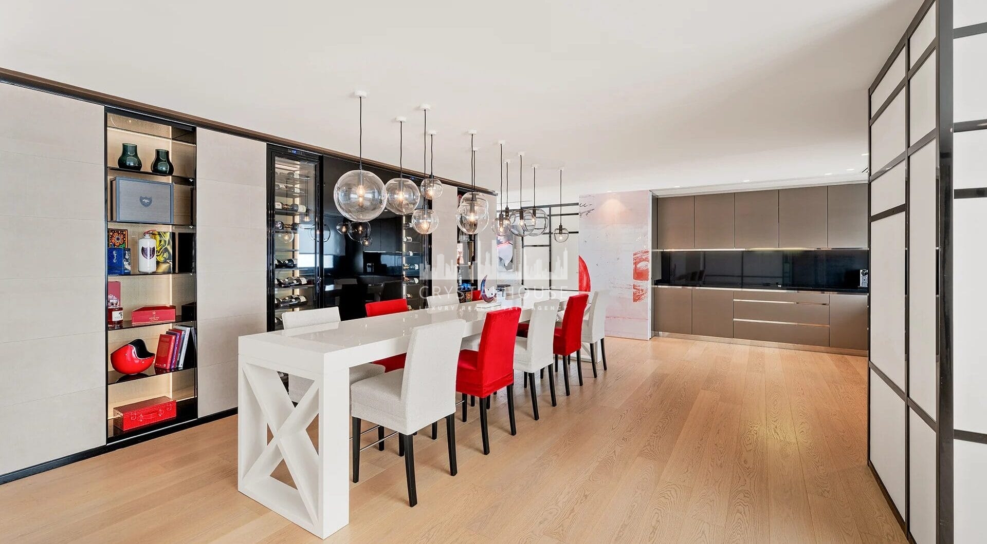 Situated in the heart of Marbella’s renowned Puerto Banus, this luxury apartment offers an exquisite living experience in one of Spain’s most prestigious locations.
