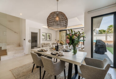 Welcome to Azure 7, a modern semi-detached villa located in the gated community of Banus Bay, just minutes from Puerto Banus.