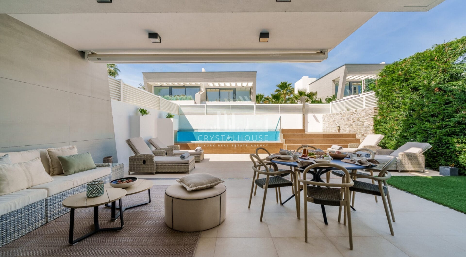 Welcome to Azure 7, a modern semi-detached villa located in the gated community of Banus Bay, just minutes from Puerto Banus.