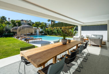 Cerquilla 54B is a modern villa in the prime residential area of La Cerquilla, offering an exceptional blend of luxury and convenience.