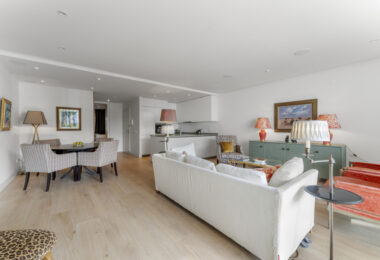 Located in the heart of the prestigious Puente Romano Resort, Drago 2-2 offers an exceptional blend of luxury and convenience.