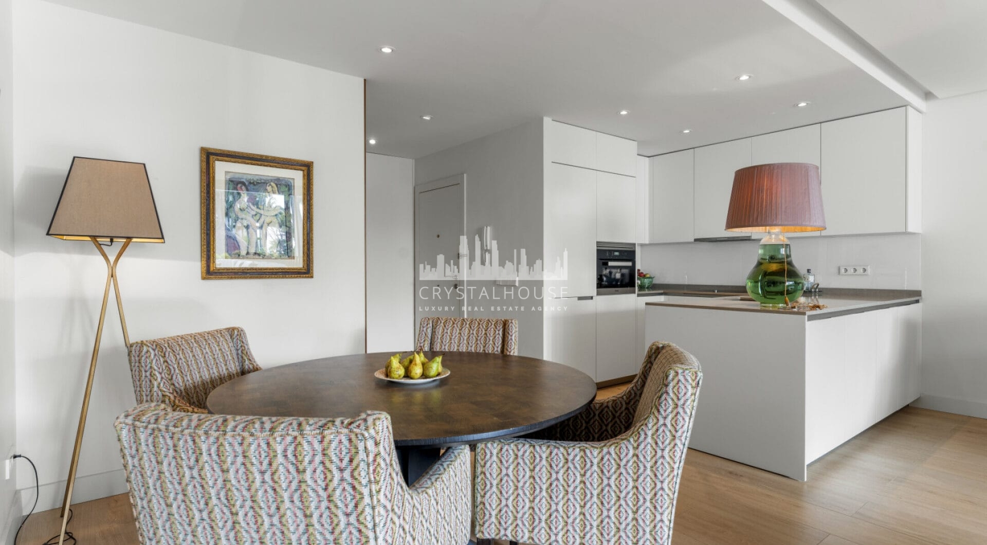 Located in the heart of the prestigious Puente Romano Resort, Drago 2-2 offers an exceptional blend of luxury and convenience.