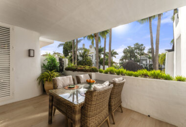 Located in the heart of the prestigious Puente Romano Resort, Drago 2-2 offers an exceptional blend of luxury and convenience.