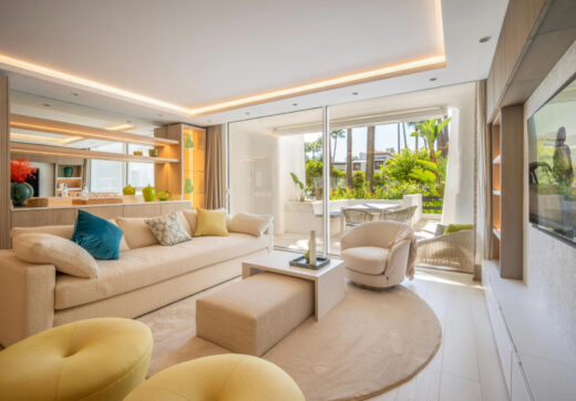 Nestled within the exclusive Puente Romano resort, Granados 1-2 is a stunning modern apartment offering the ultimate blend of luxury and comfort.