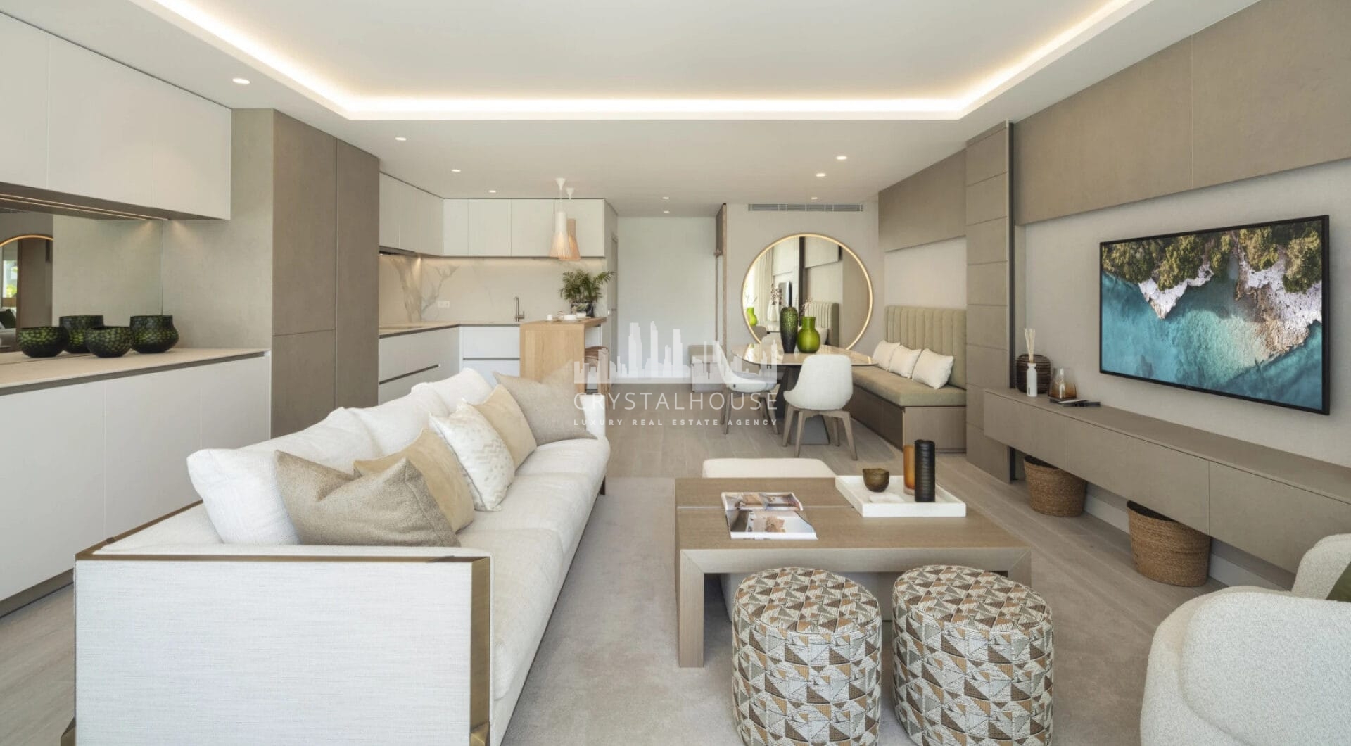 Nestled within the esteemed Puente Romano Resort on Marbella's illustrious Golden Mile, Granados 11 presents an exceptional modern apartment experience.