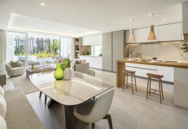Nestled within the esteemed Puente Romano Resort on Marbella's illustrious Golden Mile, Granados 11 presents an exceptional modern apartment experience.