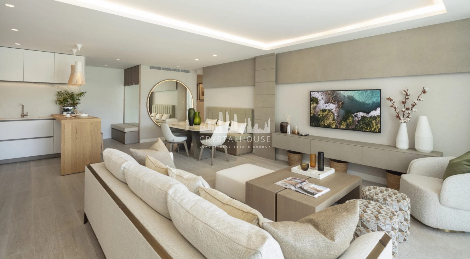 Nestled within the esteemed Puente Romano Resort on Marbella's illustrious Golden Mile, Granados 11 presents an exceptional modern apartment experience.