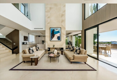 Welcome to Los Olivos 5, a modern masterpiece nestled in the heart of Nueva Andalucía’s prestigious Golf Valley.