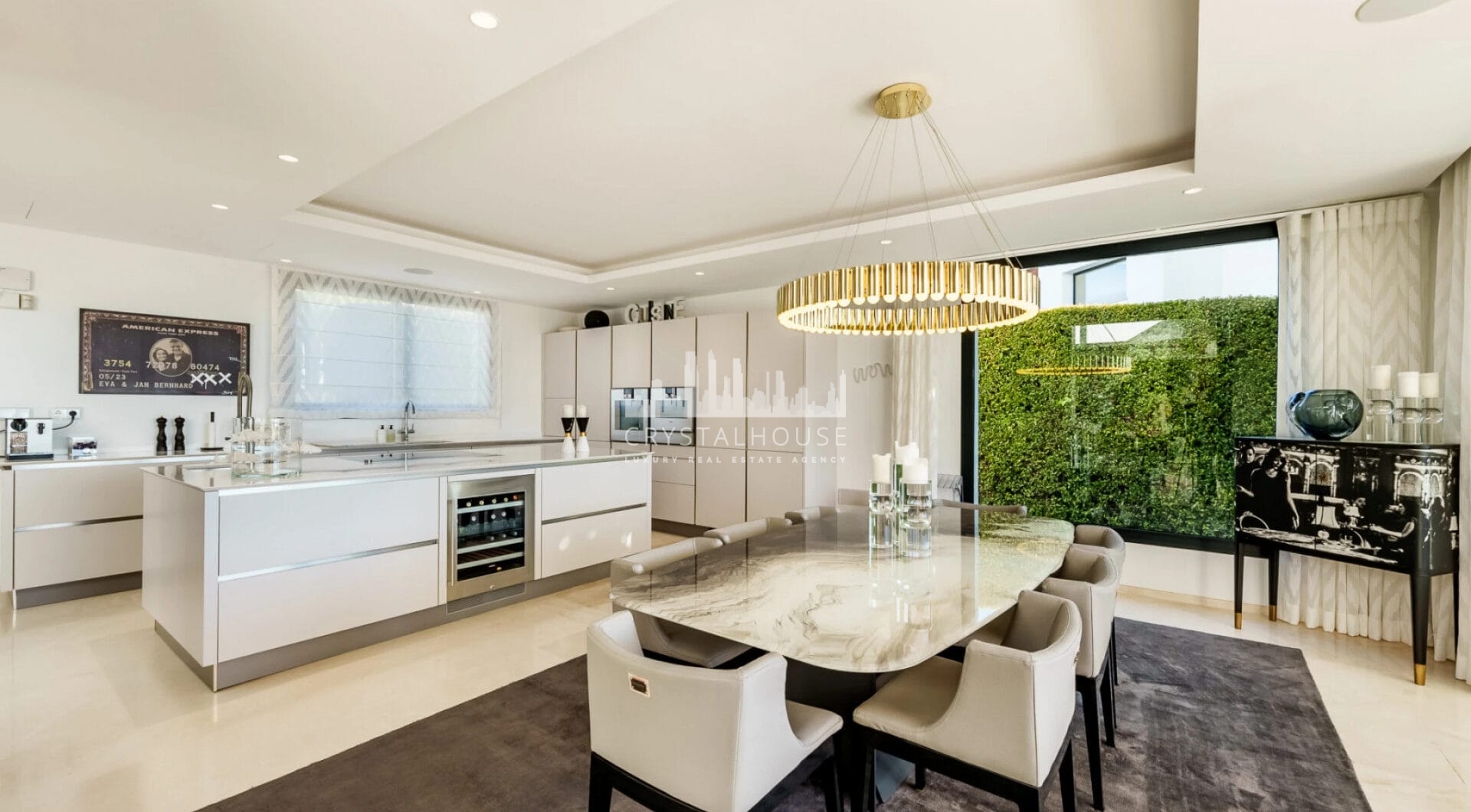 Welcome to Los Olivos 5, a modern masterpiece nestled in the heart of Nueva Andalucía’s prestigious Golf Valley.