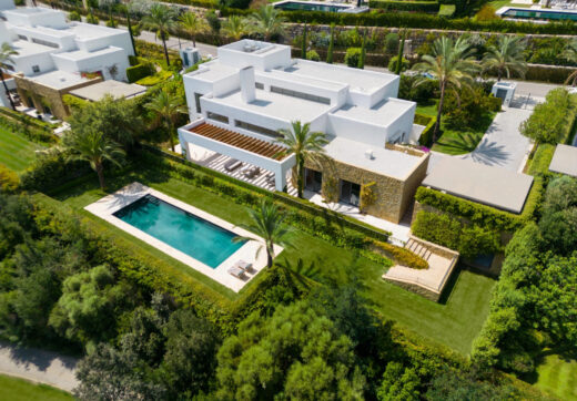 Nestled in the exclusive Green 10 are within the prestigious Finca Cortesin Resort, this magnificent villa showcases captivating architecture that offers a contemporary twist on golfside living.