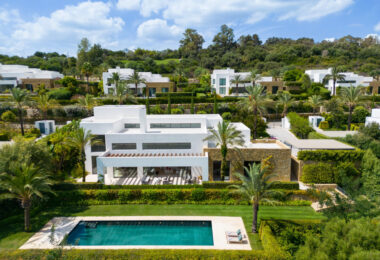 Nestled in the exclusive Green 10 are within the prestigious Finca Cortesin Resort, this magnificent villa showcases captivating architecture that offers a contemporary twist on golfside living.