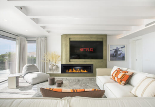 Situated on Marbella’s prestigious Golden Mile, this beautifully renovated villa offers luxury, privacy, and sustainability in one of the area’s most sought-after locations.
