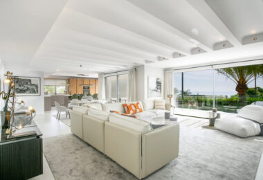 Situated on Marbella’s prestigious Golden Mile, this beautifully renovated villa offers luxury, privacy, and sustainability in one of the area’s most sought-after locations.