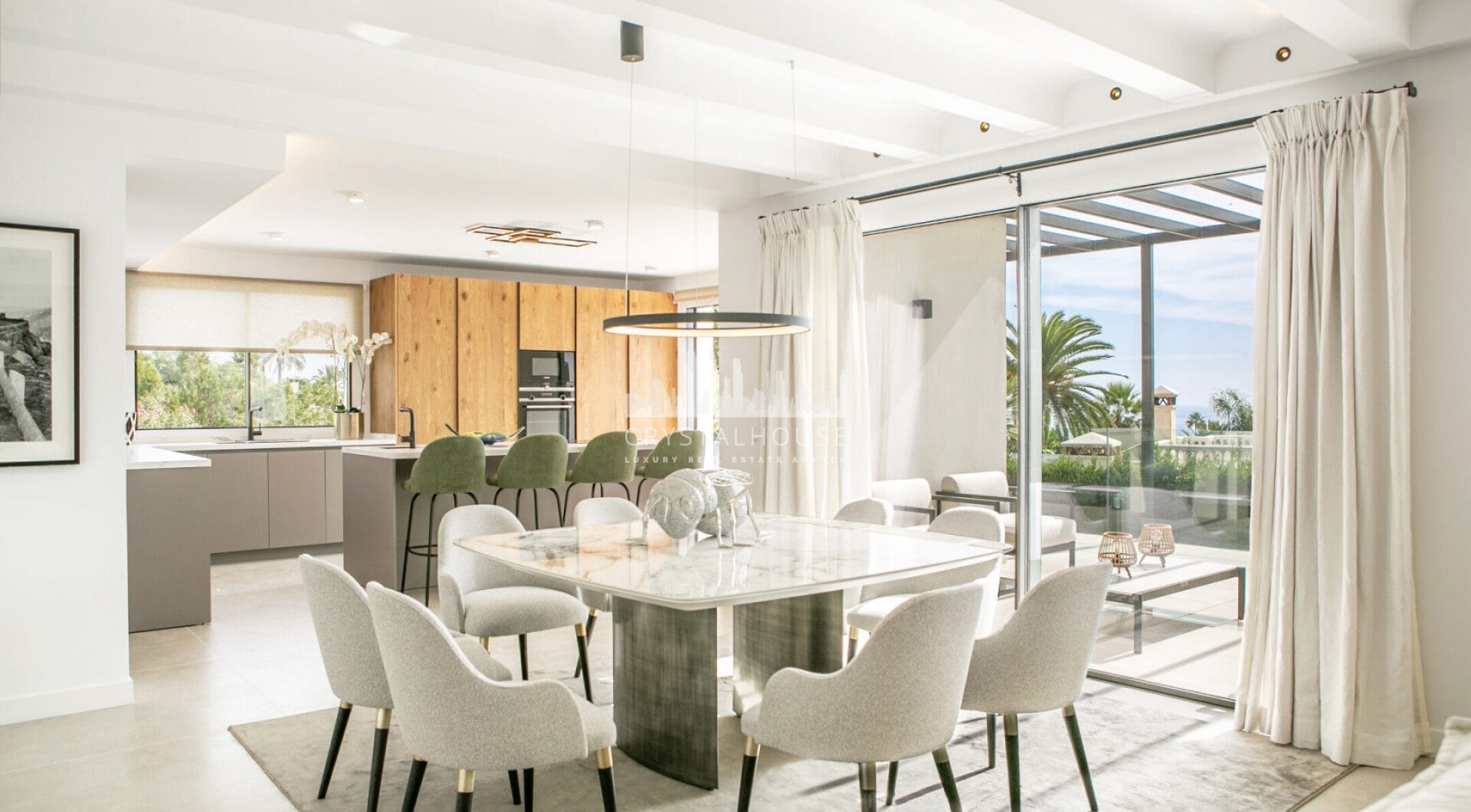 Situated on Marbella’s prestigious Golden Mile, this beautifully renovated villa offers luxury, privacy, and sustainability in one of the area’s most sought-after locations.