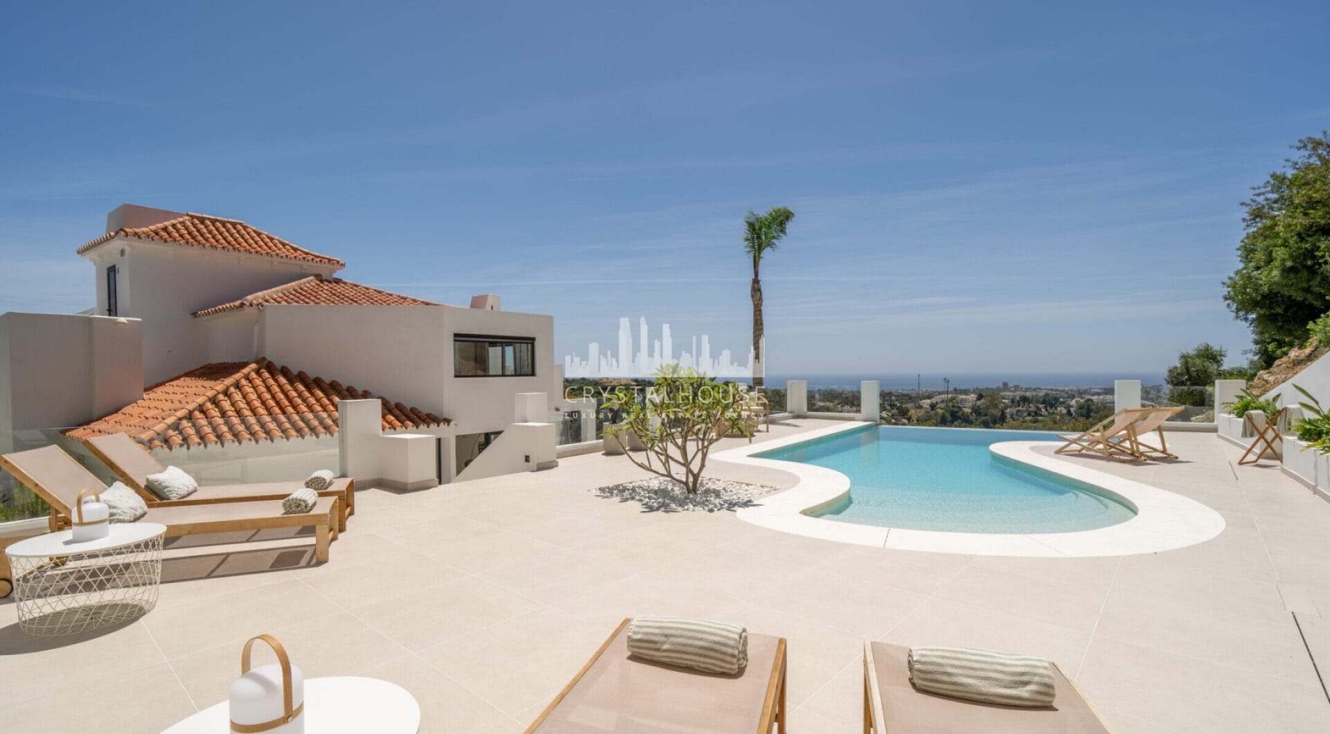 Welcome to Villa Luma, a beautifully reimagined Mediterranean residence located in the prestigious enclave of Las Lomas de Nueva Andalucía.