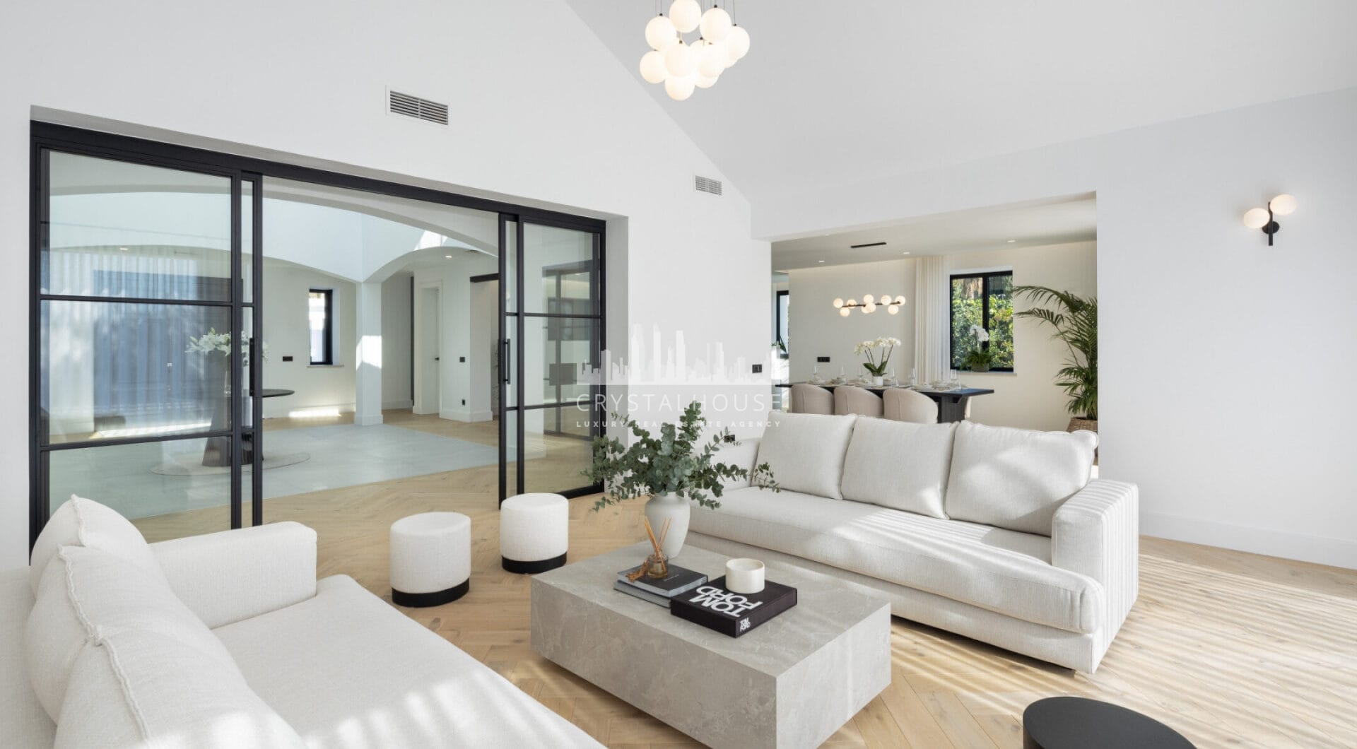 Villa Almira is a stunning property that offers breathtaking panoramic views of the Mediterranean Sea, La Concha mountain, and the surrounding countryside.