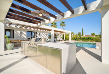 Welcome to Casa Olivo, a beautifully reimagined single-level villa nestled in the heart of Nueva Andalucía, just minutes from the renowned Los Naranjos Golf Course.