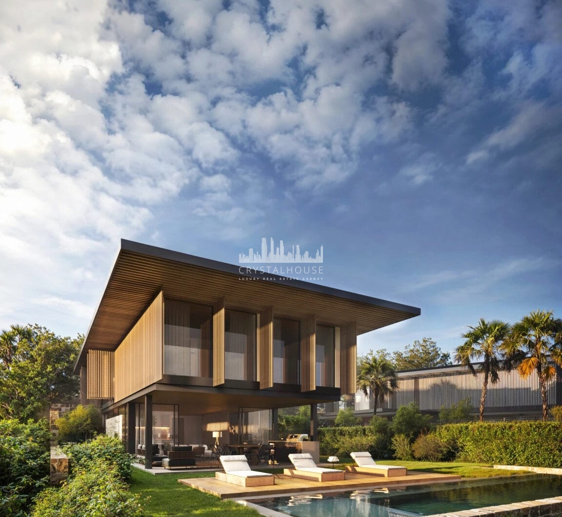 Situated in the exclusive neighbourhood of La Cerquilla, this exceptional modern villa, designed by Jacobsen Arquitectura, is currently under construction and promises to deliver a seamless fusion of contemporary elegance and natural beauty.