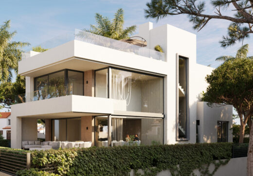 Exclusive Beachside Villas in Marbella East