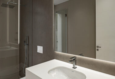 Luxury Villa in Rio Verde, Just 100m from the Beach