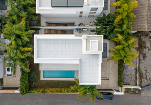 Luxury Villa in Rio Verde, Just 100m from the Beach