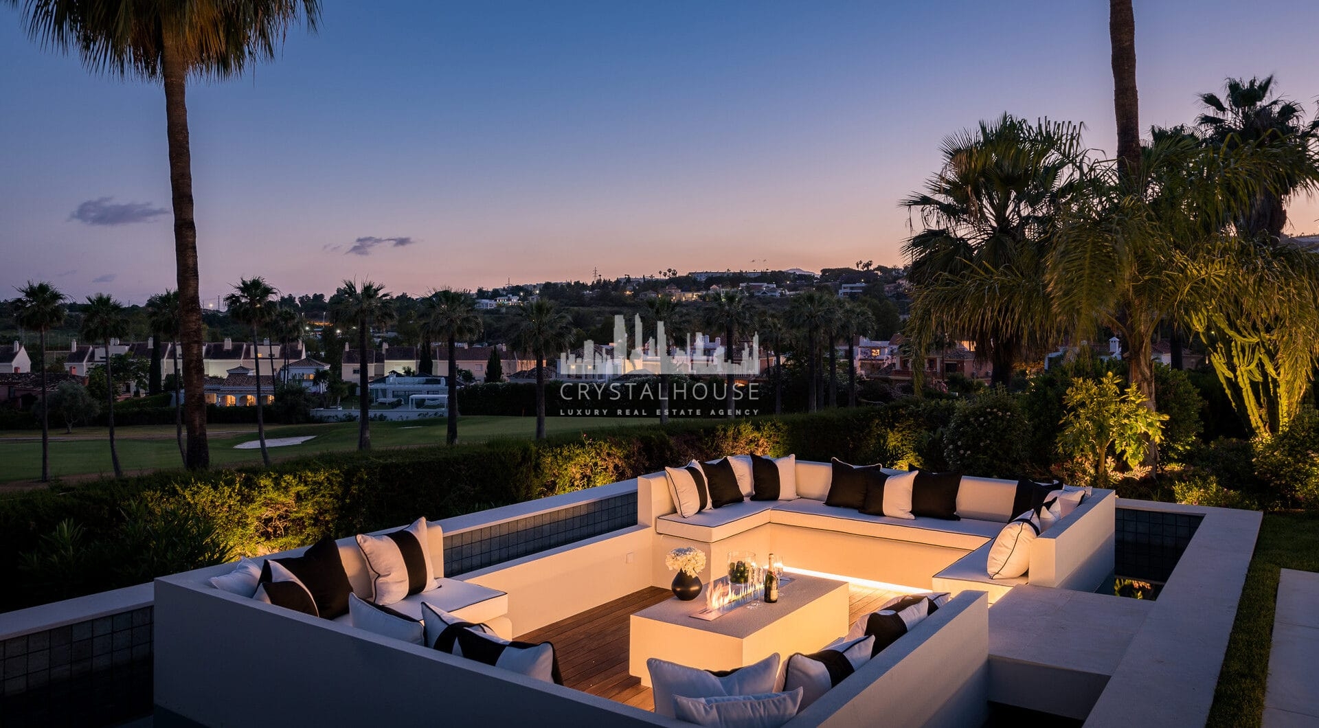 Exceptional Front Line Golf Villa in Nueva Andalucía