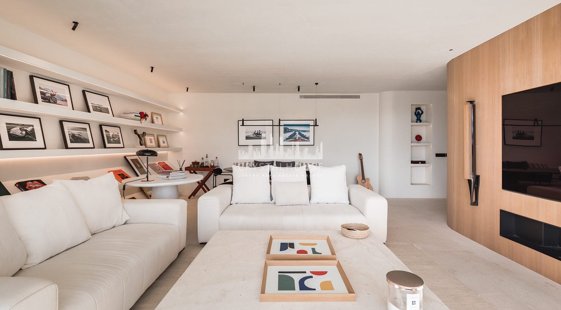 Renovated Apartment in Las Lomas with Heated Pool and Mountain Views