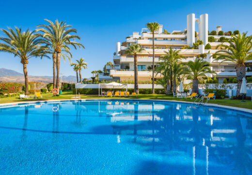 Renovated Apartment in Las Lomas with Heated Pool and Mountain Views