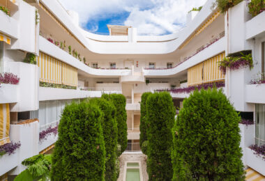 Renovated Apartment in Las Lomas with Heated Pool and Mountain Views