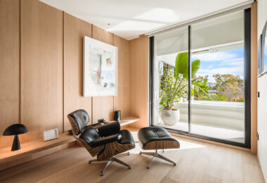 Renovated Apartment in Las Lomas with Heated Pool and Mountain Views