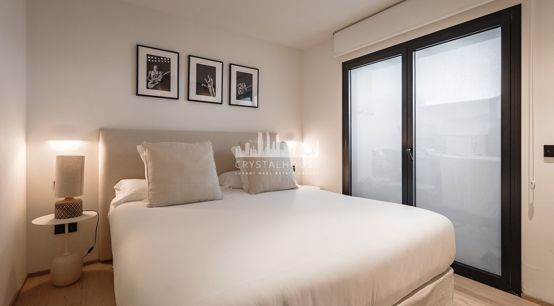 Renovated Apartment in Las Lomas with Heated Pool and Mountain Views