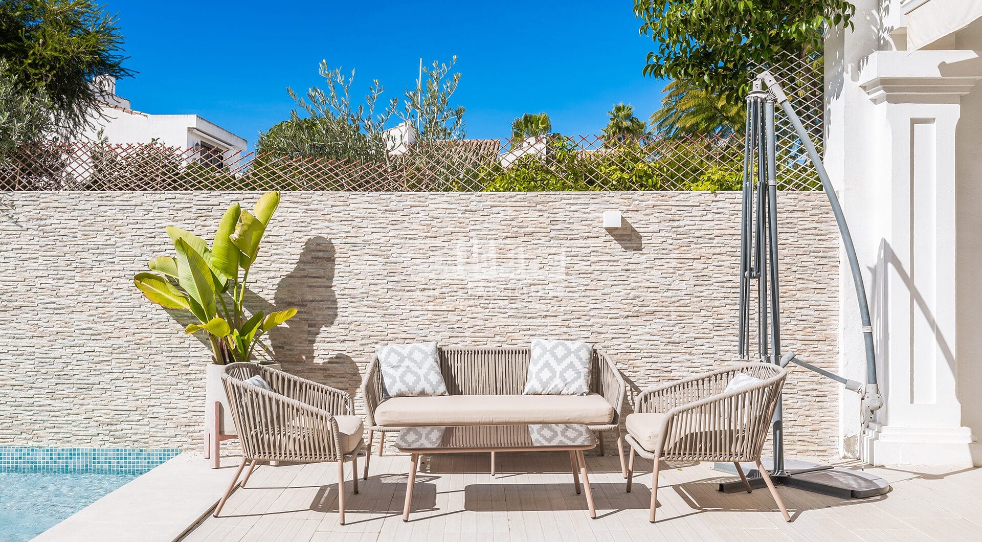 Fully Renovated Modern Villa with Private Pool in Prime San Pedro Location