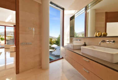 Contemporary Villa with Private Pool &amp; Garden in Los Naranjos