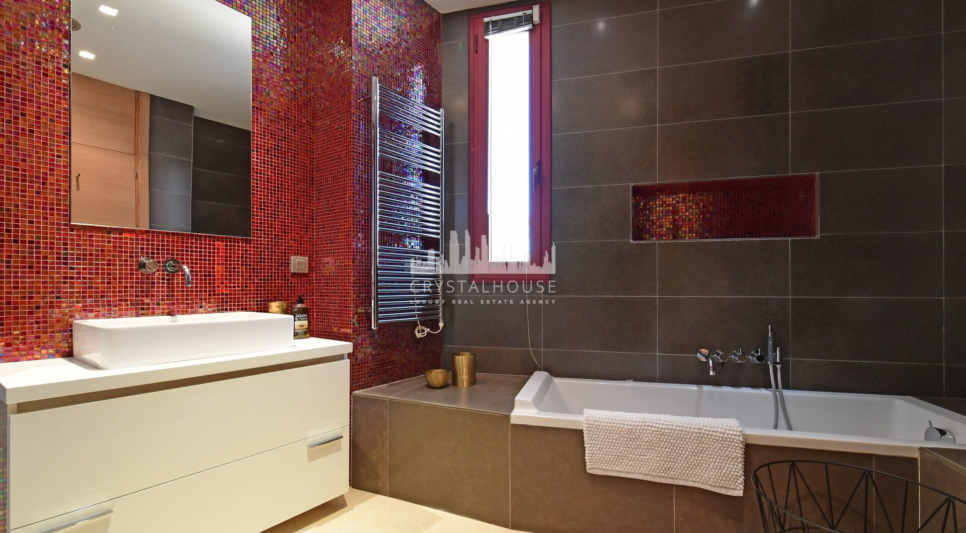 Contemporary Villa with Private Pool &amp; Garden in Los Naranjos