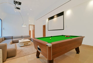 Contemporary Villa with Private Pool &amp; Garden in Los Naranjos