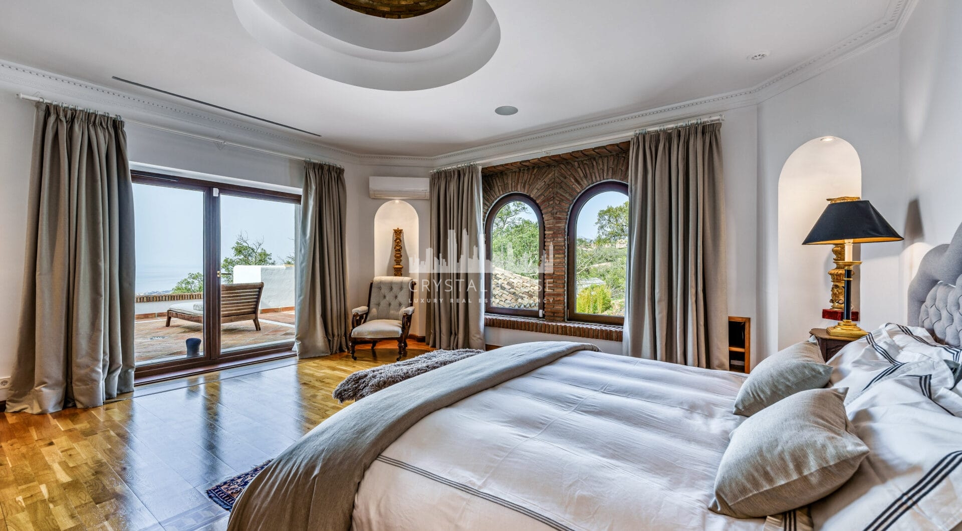 Astonishing 7-bedroom villa with panoramic sea views, private pool, and sprawling 5-hectare estate in La Mairena.