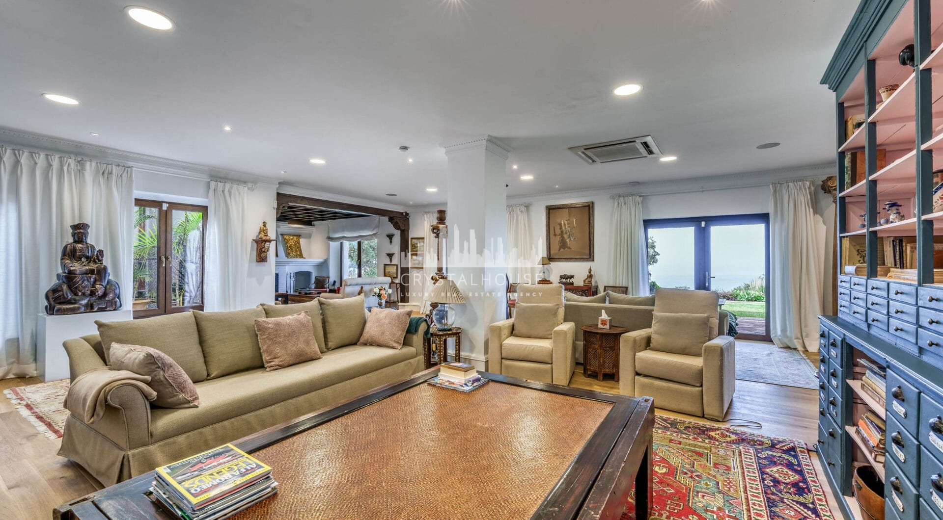 Astonishing 7-bedroom villa with panoramic sea views, private pool, and sprawling 5-hectare estate in La Mairena.