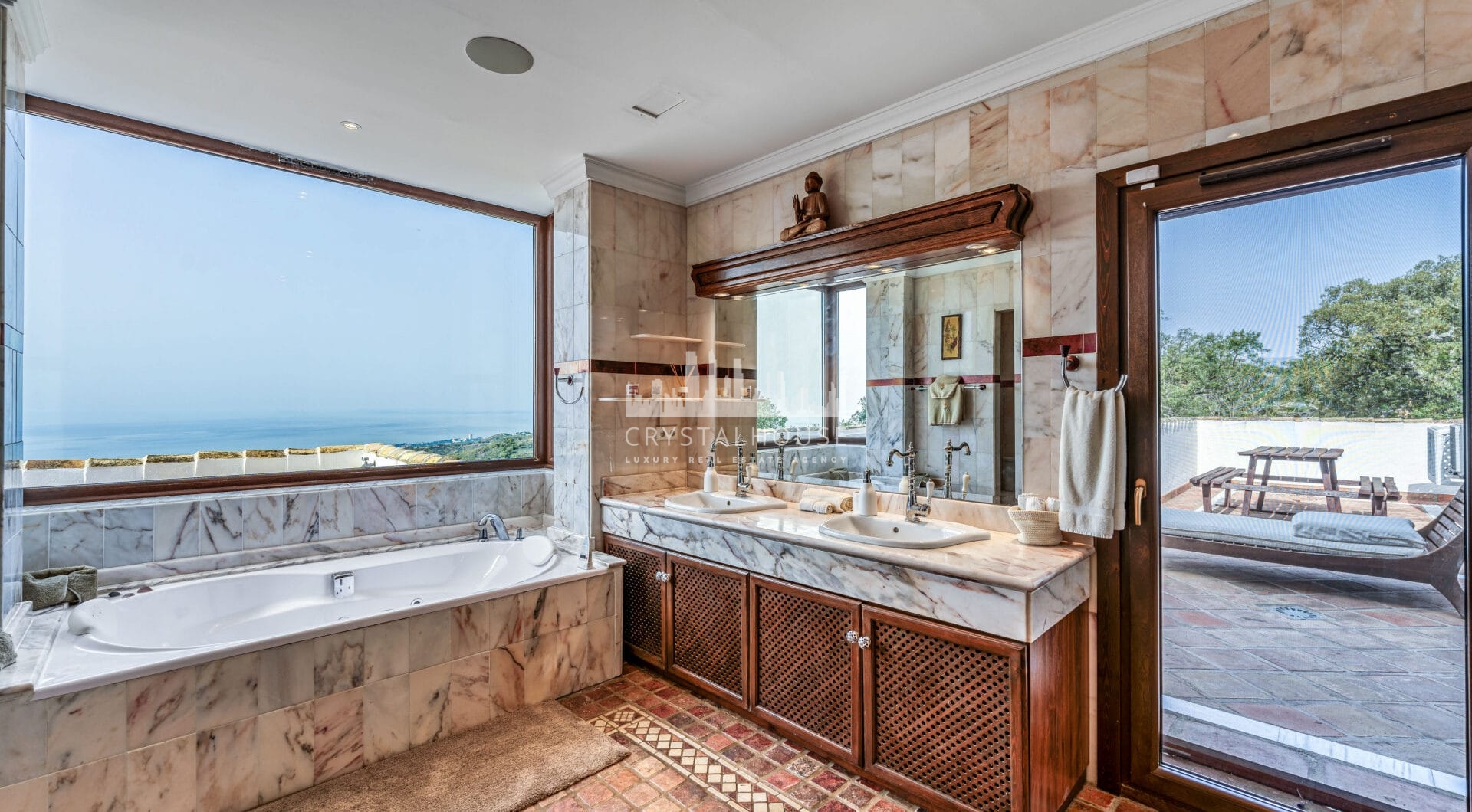 Astonishing 7-bedroom villa with panoramic sea views, private pool, and sprawling 5-hectare estate in La Mairena.