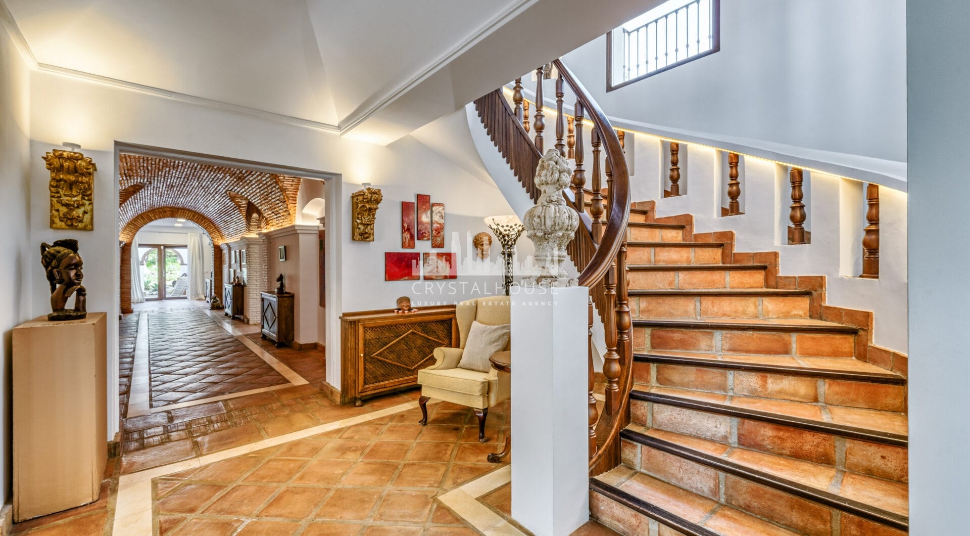 Astonishing 7-bedroom villa with panoramic sea views, private pool, and sprawling 5-hectare estate in La Mairena.