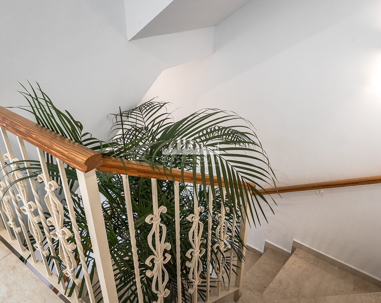 Spacious 4-bedroom, 4-bathroom townhouse in the sought-after area of La Quinta, Benahavís.