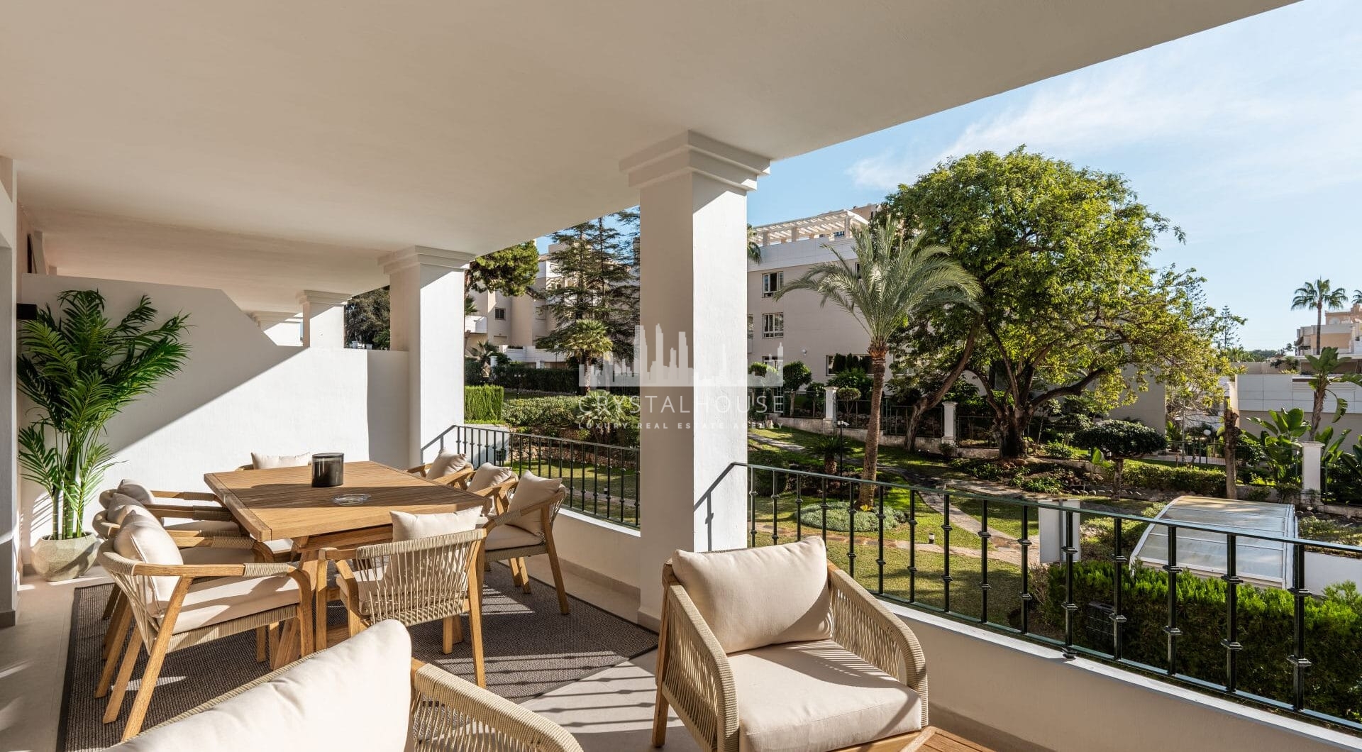 Casa Stuart is a refined duplex penthouse set within the gated community of Aloha Gardens in Nueva Andalucía.