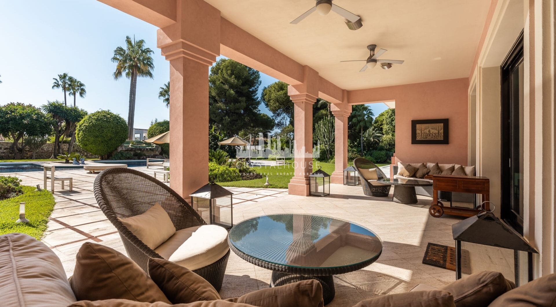 This exquisite property in Paraiso Barronal, Estepona, offers an unparalleled living experience.