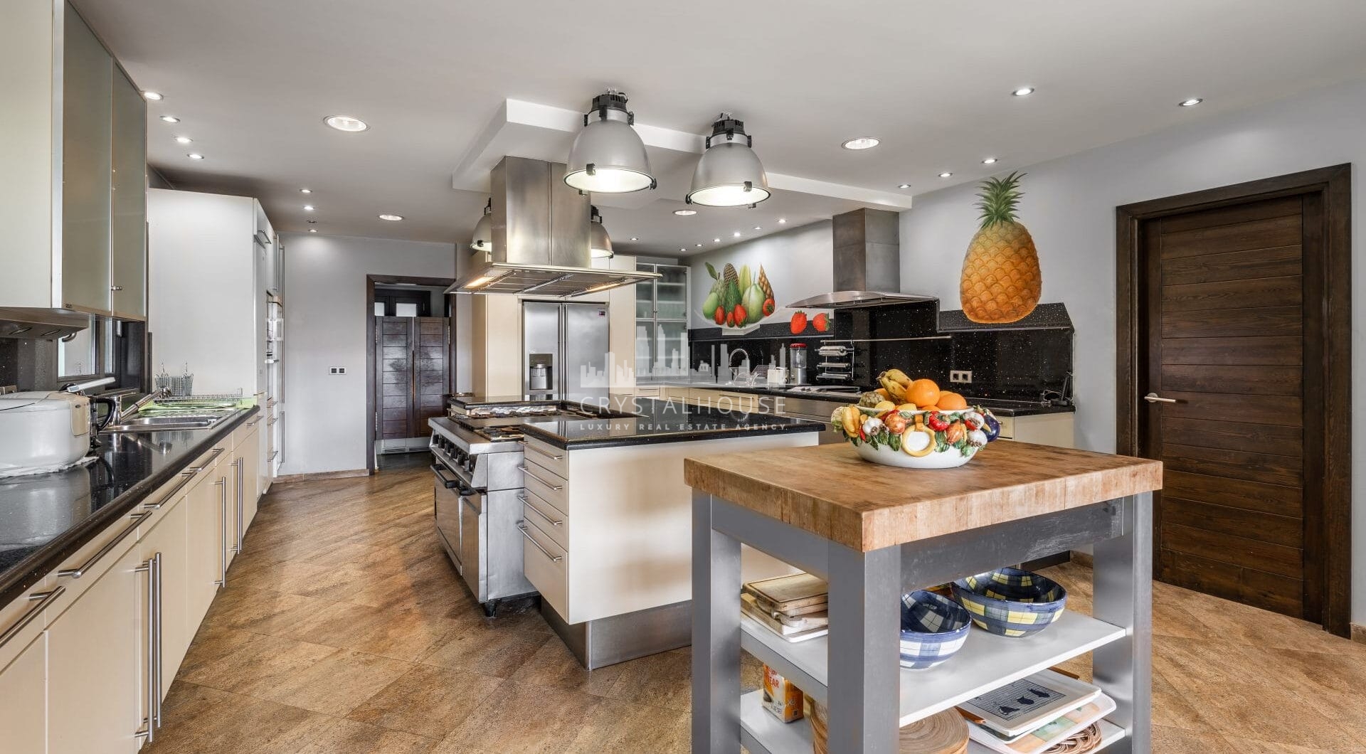 This exquisite property in Paraiso Barronal, Estepona, offers an unparalleled living experience.