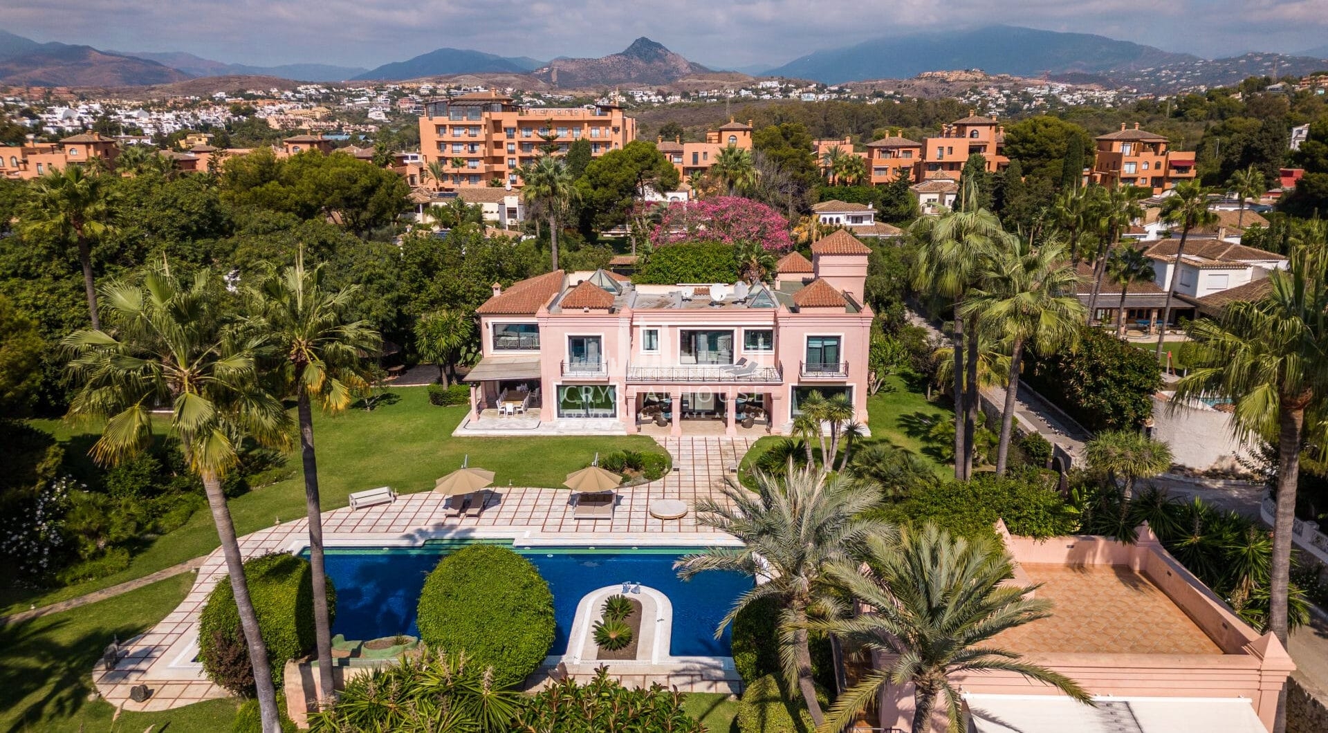This exquisite property in Paraiso Barronal, Estepona, offers an unparalleled living experience.