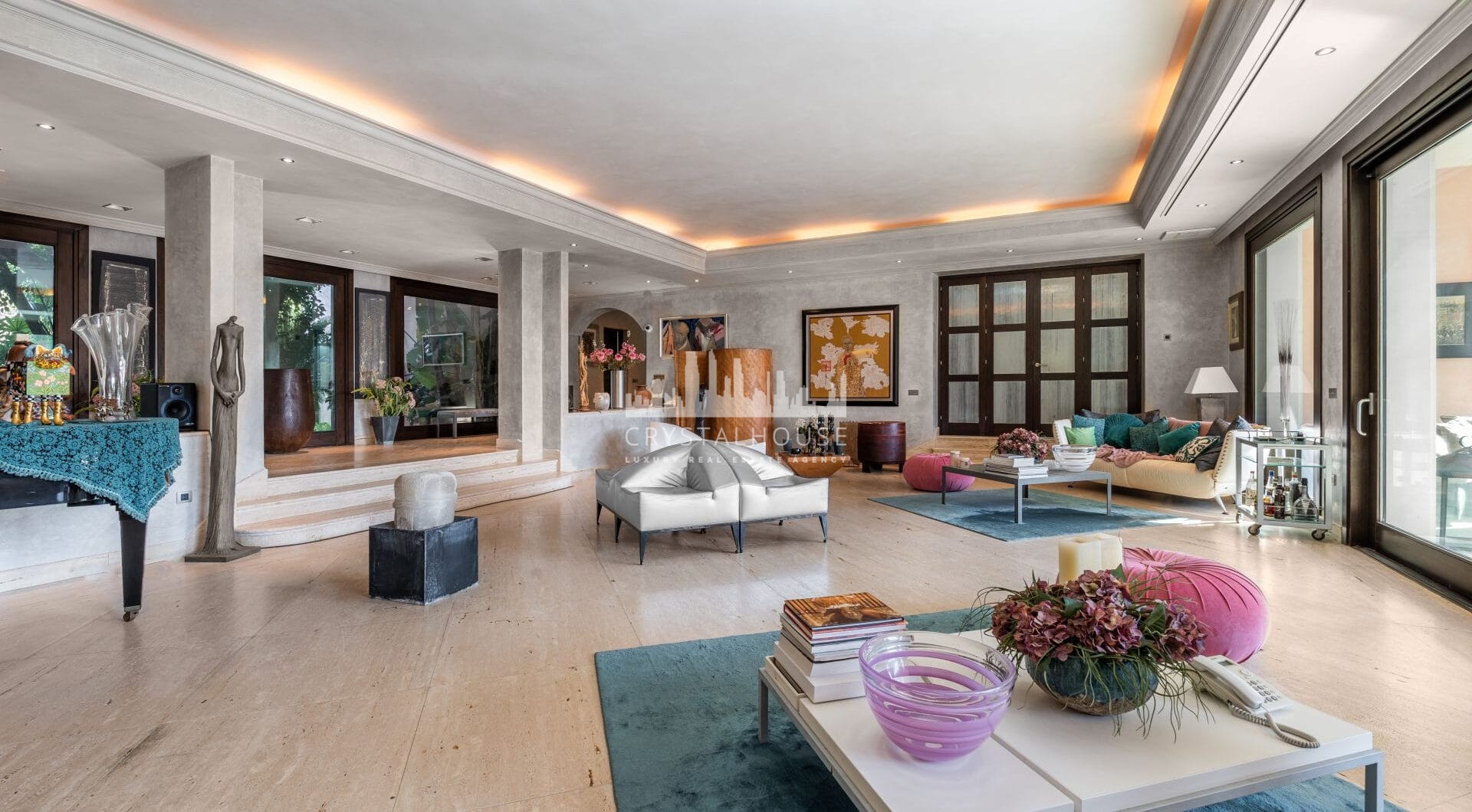 This exquisite property in Paraiso Barronal, Estepona, offers an unparalleled living experience.