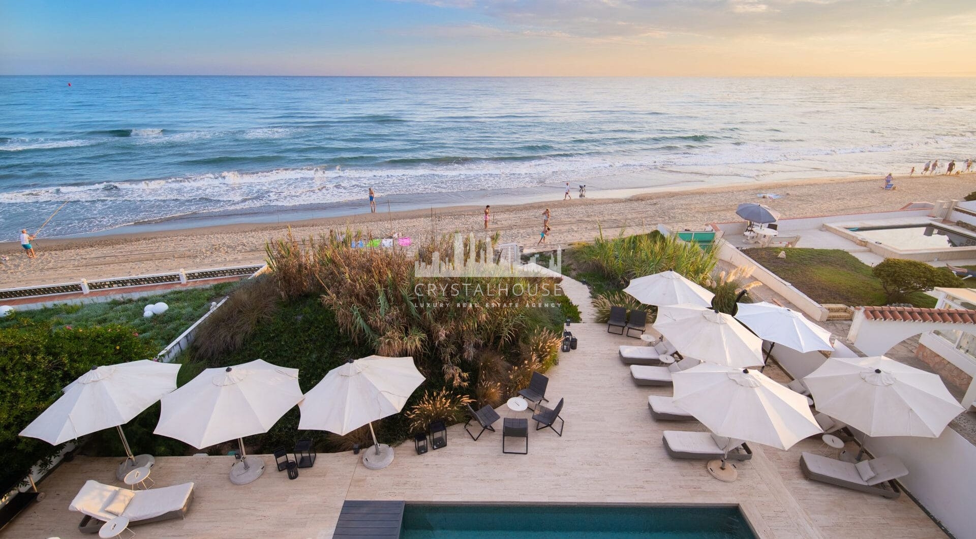 This beachfront villa in Costabella is all about location. Sitting right on the golden sands, it offers direct access to the beach through a private path.