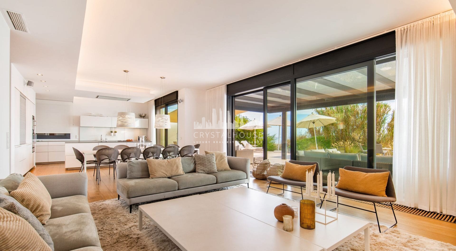 This beachfront villa in Costabella is all about location. Sitting right on the golden sands, it offers direct access to the beach through a private path.