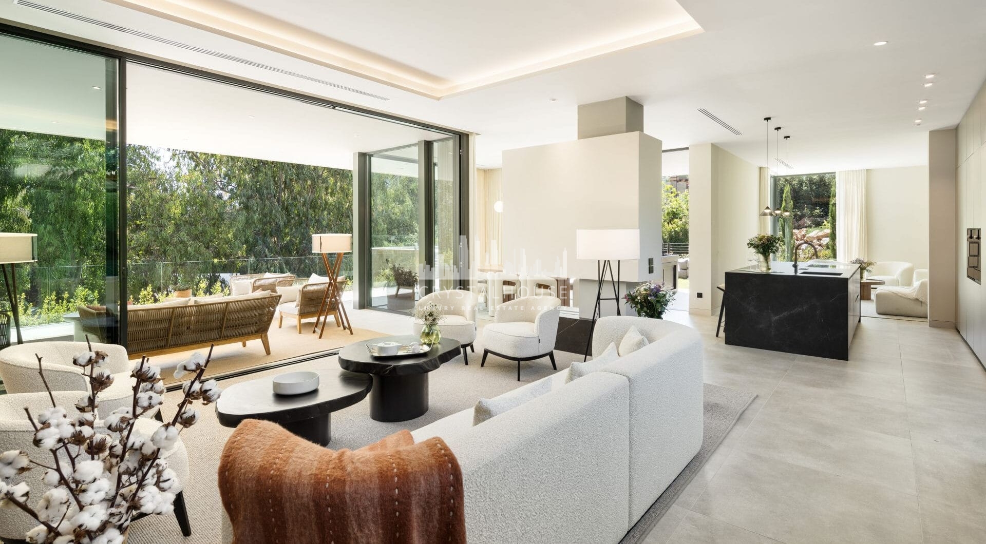 VVilla Selene is a luxurious, fully furnished villa for sale in La Cerquilla.